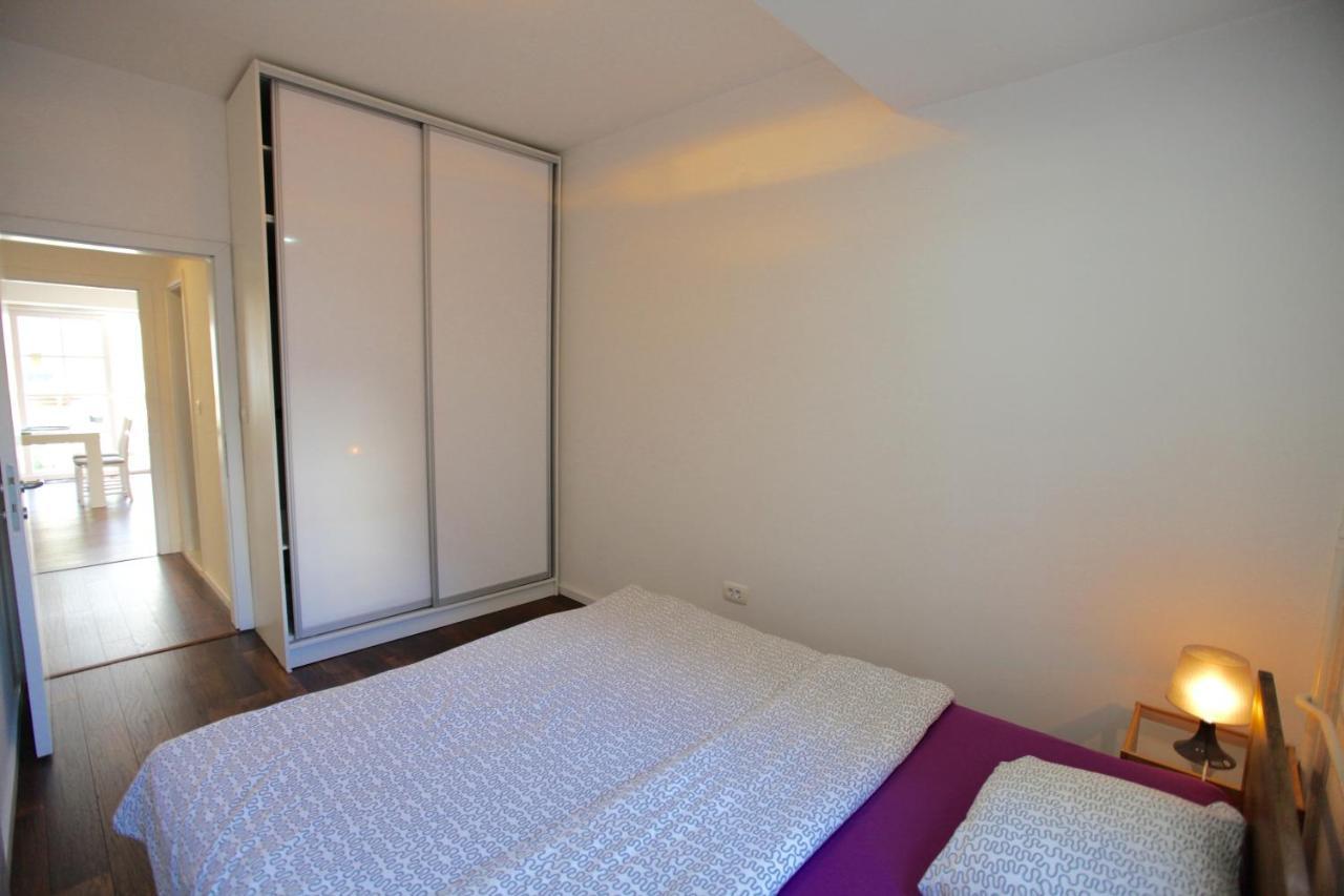 Brick Apartment On Macedonia Pedestrian Street Скопие Екстериор снимка